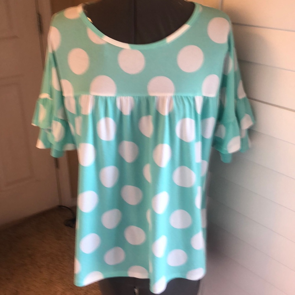 Blouse with ruffle sleeve